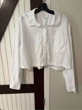 Offline by Aerie White Cropped Button-Front Shirt/Jacket Classic Collared Top lg